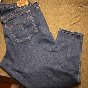 Levi's women's  Dark Blue Straight Jeans